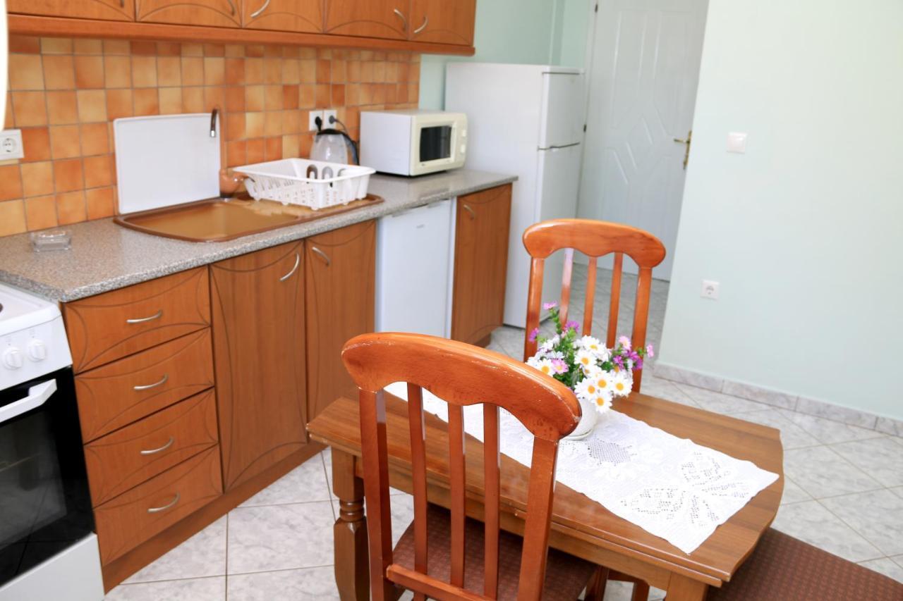 Isabela Apartments Sarande Exterior photo